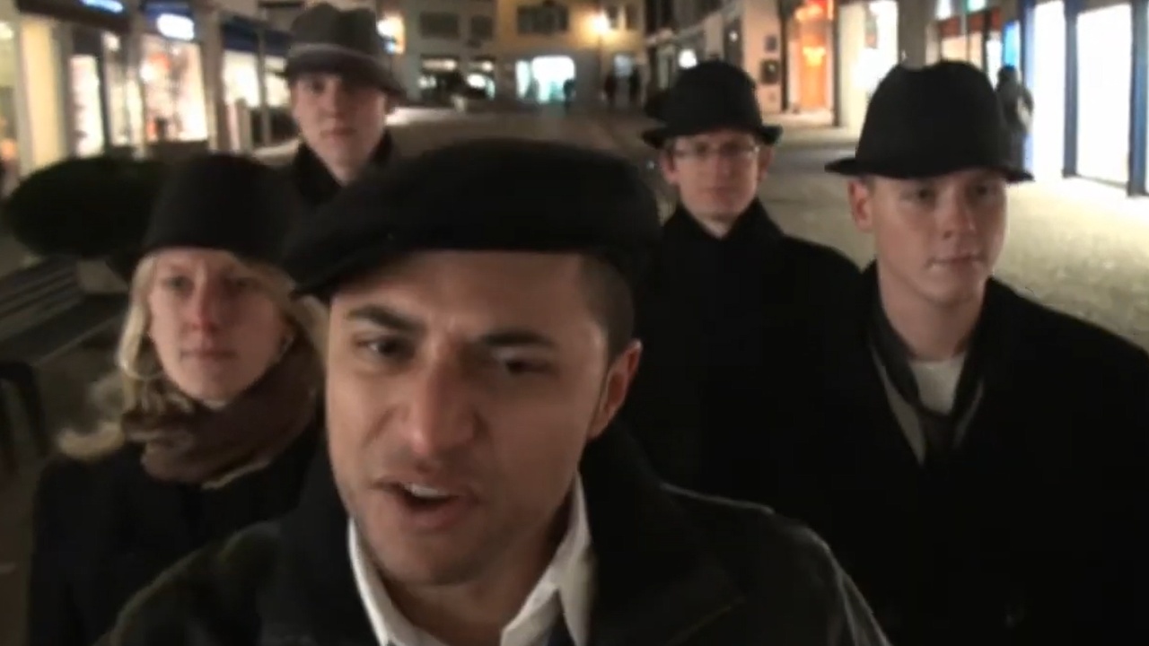 Vorschaubild zum Musikvideo There and Back Again